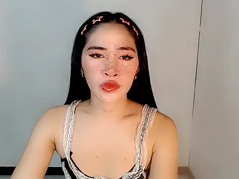 urasiankylie online show from 04.29.26