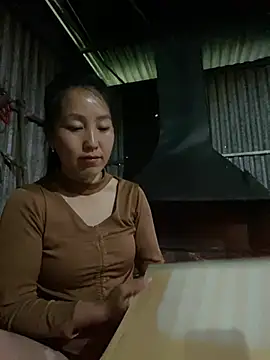 Snapshot of Huonglyna chatting on 05.01.26 Huonglyna online show from 05.01.26