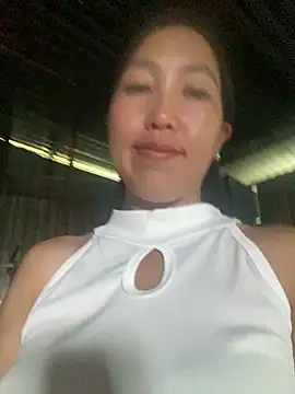 Snapshot of Huonglyna chatting on 07.24.26 Huonglyna online show from 07.24.26