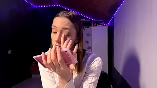 Snapshot of CoreenGau chatting on 04.14.26 CoreenGau online show from 04.14.26