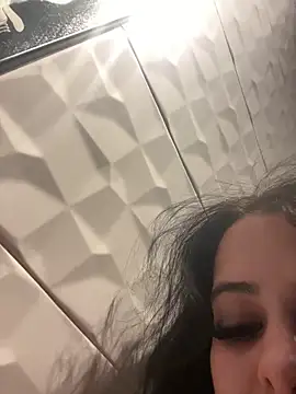 MiaKittyx0 online show from 05.25.26