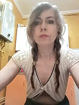 TaynaSecret online show from 05.13.26