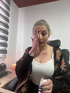 Isabella varella- online show from 06.05.26