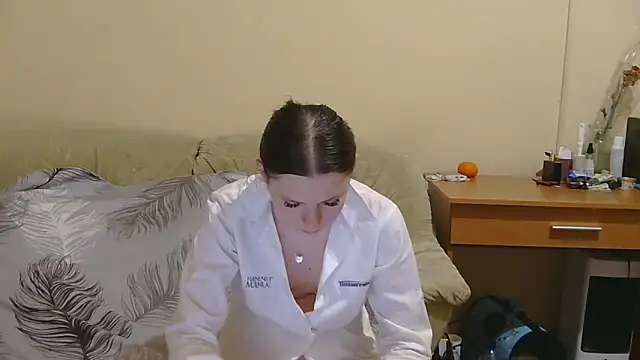 JessicaHolland1 online show from 04.25.26