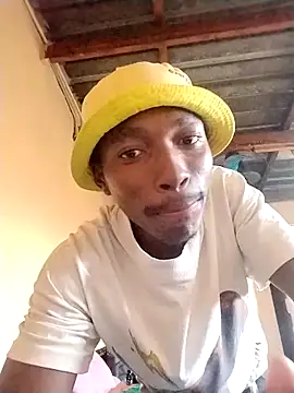 Snapshot of alphamale25 chatting on 04.04.26 alphamale25 online show from 04.04.26