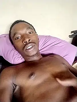 Snapshot of alphamale25 chatting on 04.05.26 alphamale25 online show from 04.05.26