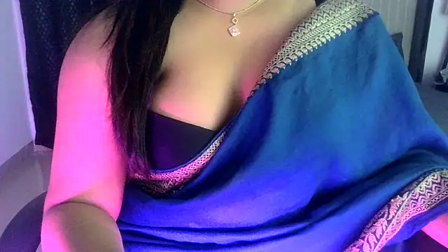 Snapshot of Rani_015 chatting on 04.19.26 Rani 015 online show from 04.19.26
