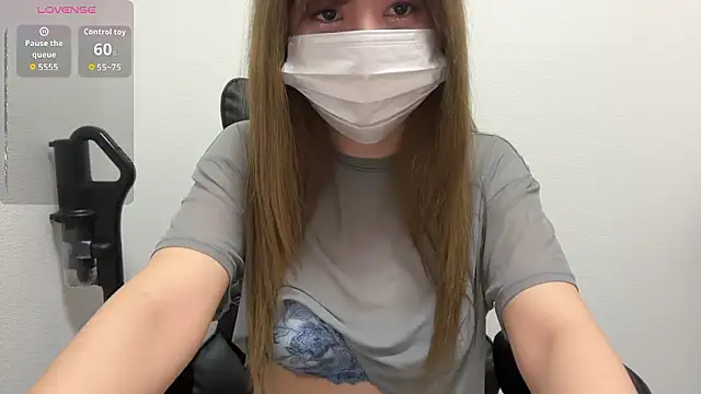Snapshot of karen3737 chatting on 05.19.26 karen3737 online show from 05.19.26