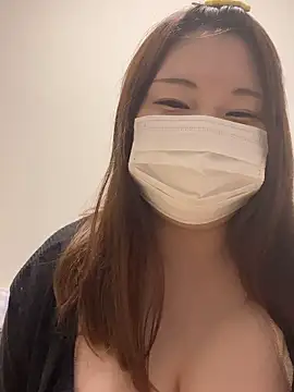 Snapshot of Yunon0202 chatting on 06.17.26 Yunon0202 online show from 06.17.26