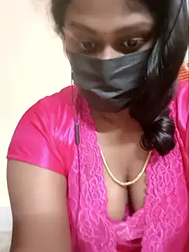 Snapshot of Romantic_Woman chatting on 04.18.26 Romantic Woman online show from 04.18.26