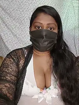 Snapshot of Romantic_Woman chatting on 05.20.26 Romantic Woman online show from 05.20.26