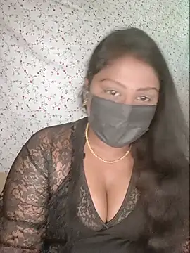 Snapshot of Romantic_Woman chatting on 06.25.26 Romantic Woman online show from 06.25.26