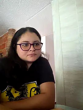 Snapshot of Dark_Cherry20 chatting on 04.04.26 Dark Cherry20 online show from 04.04.26