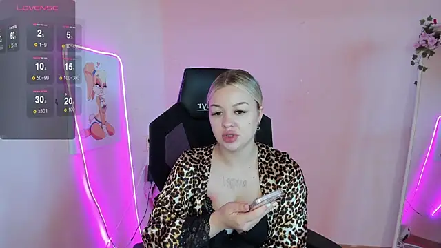 AmeliePeach online show from 06.19.26