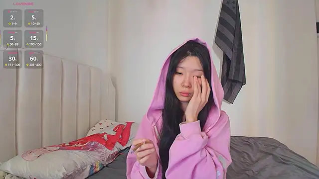 Snapshot of ayasinji chatting on 05.15.26 ayasinji online show from 05.15.26