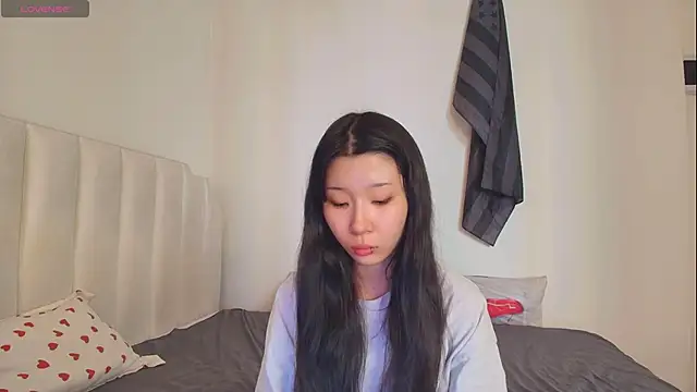 Snapshot of ayasinji chatting on 05.27.26 ayasinji online show from 05.27.26