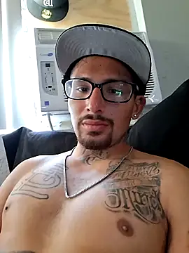 Snapshot of bbyanthony chatting on 04.04.26 bbyanthony online show from 04.04.26