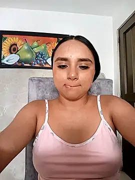 Snapshot of Valentina_Narvaez chatting on 07.02.26 Valentina Narvaez online show from 07.02.26