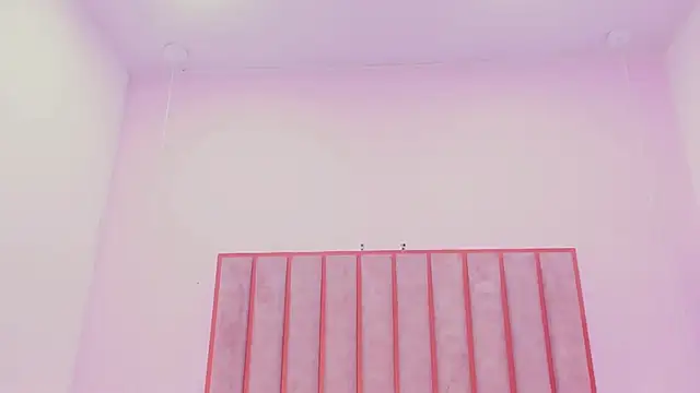 Zoe Monrow online show from 06.12.26