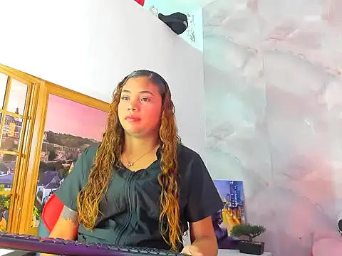 Snapshot of EllyBloom chatting on 04.05.26 EllyBloom online show from 04.05.26