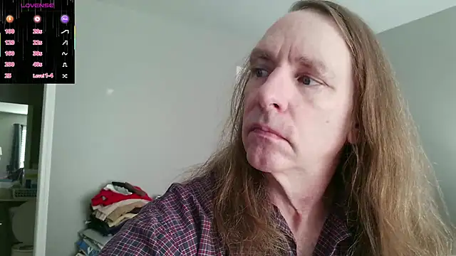 Magnus Luv online show from 07.10.26