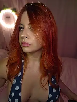 Snapshot of ItsAuroraBorealis chatting on 07.22.26 ItsAuroraBorealis online show from 07.22.26