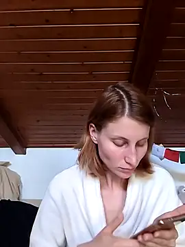 Julialexxxx online show from 04.30.26