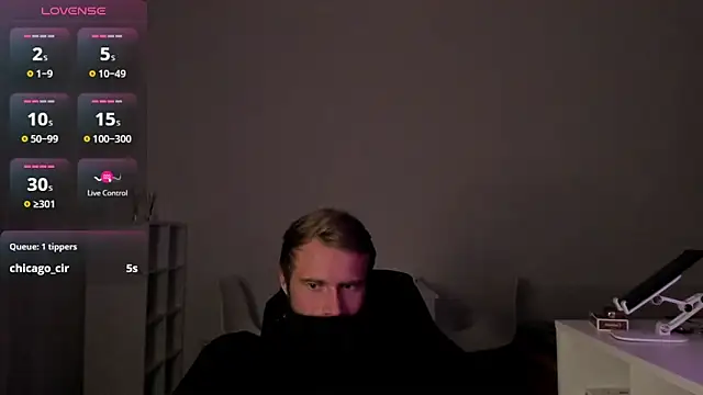 Snapshot of Paul_Rolex chatting on 01.07.26 Paul Rolex online show from 01.07.26