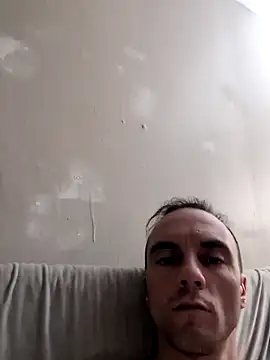 Snapshot of SemoLeo22 chatting on 04.13.26 SemoLeo22 online show from 04.13.26