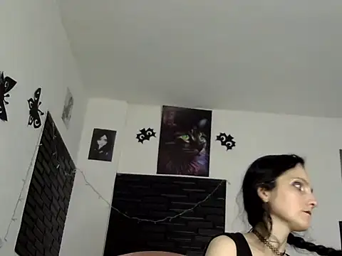 Snapshot of salomediamond chatting on 04.17.26 salomediamond online show from 04.17.26