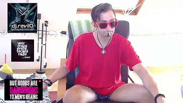 Snapshot of OllyFummler chatting on 05.31.26 OllyFummler online show from 05.31.26