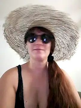 Maggie38 online show from 07.18.26