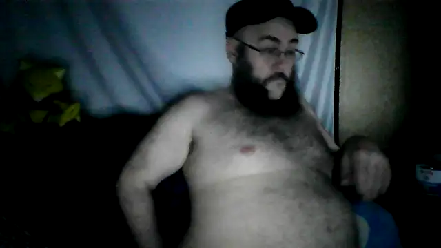 Snapshot of BriTheTopBear chatting on 05.16.26 BriTheTopBear online show from 05.16.26