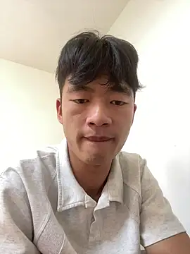 Snapshot of NV-1 chatting on 04.06.26 NV-1 online show from 04.06.26