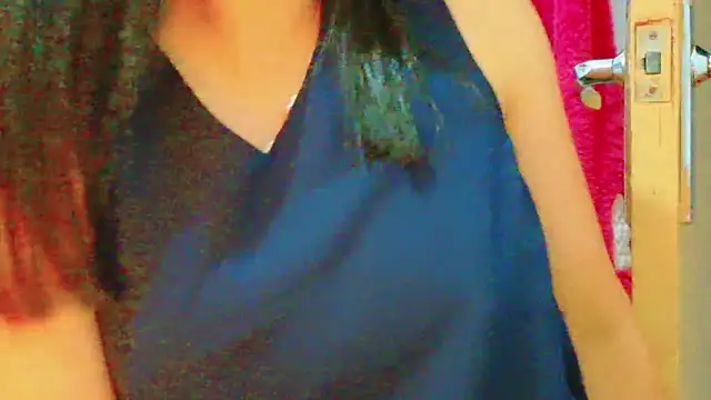 Snapshot of MojaditPussy chatting on 04.12.26 MojaditPussy online show from 04.12.26