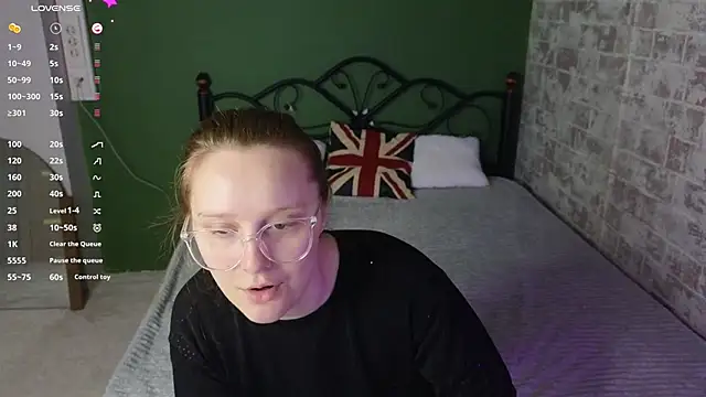 Snapshot of JessieWayy chatting on 05.28.26 JessieWayy online show from 05.28.26