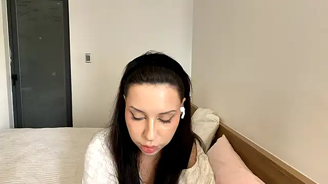 VinitaAskia online show from 04.09.26