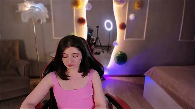 Jasmine Pete online show from 04.08.26