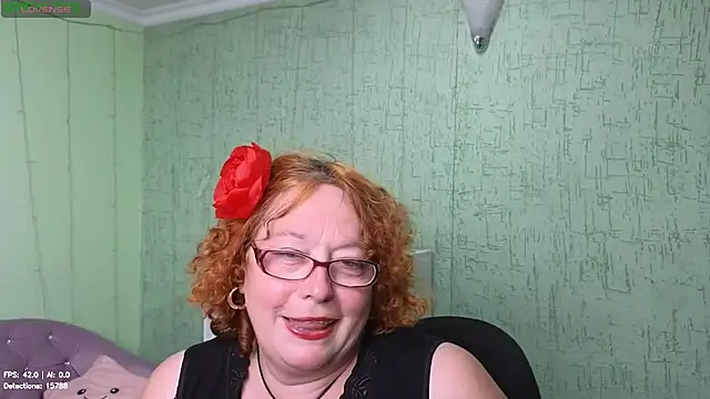 Snapshot of Fara_Flutte chatting on 07.06.26 Fara Flutte online show from 07.06.26
