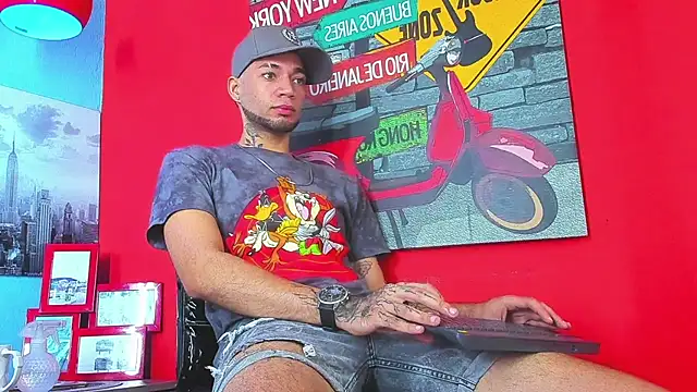 Daniel huge22 online show from 04.28.26