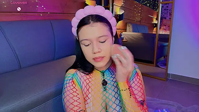 aria bloomer online show from 04.08.26