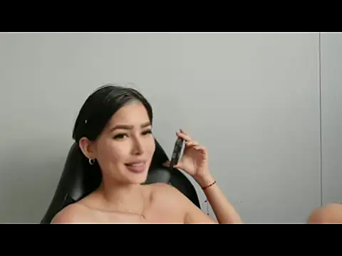 estellerouse online show from 04.11.26