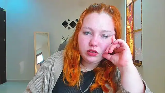 Snapshot of Aillia-Rous chatting on 04.17.26 Aillia-Rous online show from 04.17.26