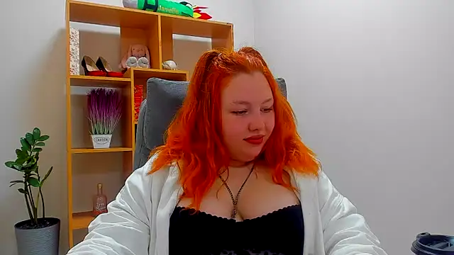 Snapshot of Aillia-Rous chatting on 05.13.26 Aillia-Rous online show from 05.13.26