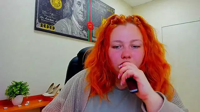 Snapshot of Aillia-Rous chatting on 05.18.26 Aillia-Rous online show from 05.18.26