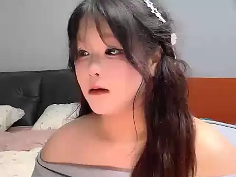 MiaDaily online show from 04.08.26