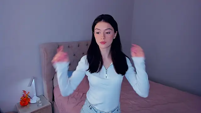 LibbieSchworm online show from 04.12.26