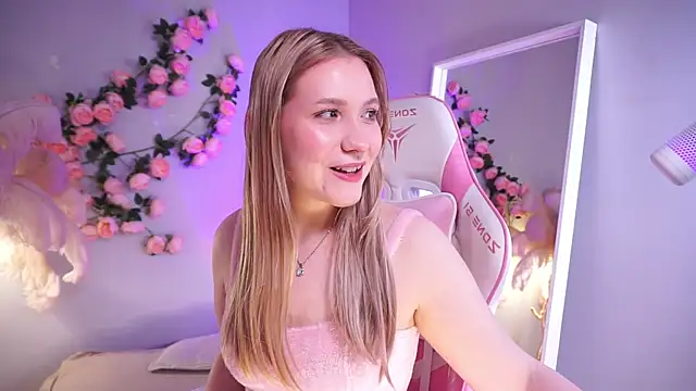 Emilicious online show from 05.11.26