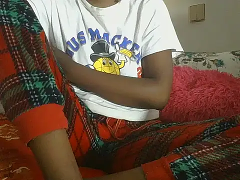 smallmummy02 online show from 04.09.26