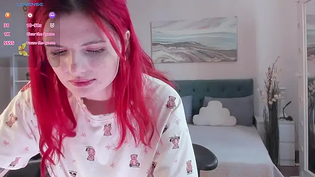 Snapshot of kittylunaa chatting on 04.14.26 kittylunaa online show from 04.14.26